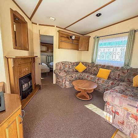 6 Berth Caravan By The Beach In Hunstanton In Norfolk, Pets Welcome Ref 13009L Zewnętrze zdjęcie
