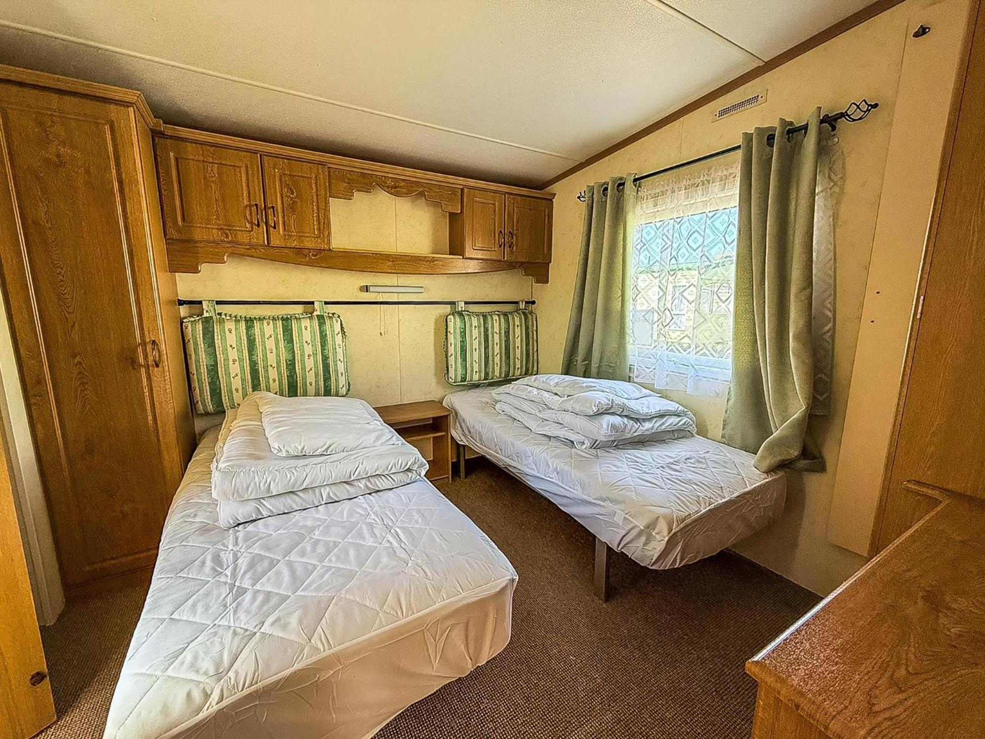 6 Berth Caravan By The Beach In Hunstanton In Norfolk, Pets Welcome Ref 13009L Zewnętrze zdjęcie